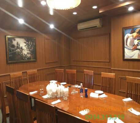 nhựa giả gỗ ốp tường
