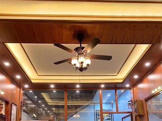 thiết kế trần nhà với tấm ốp nhựa nano